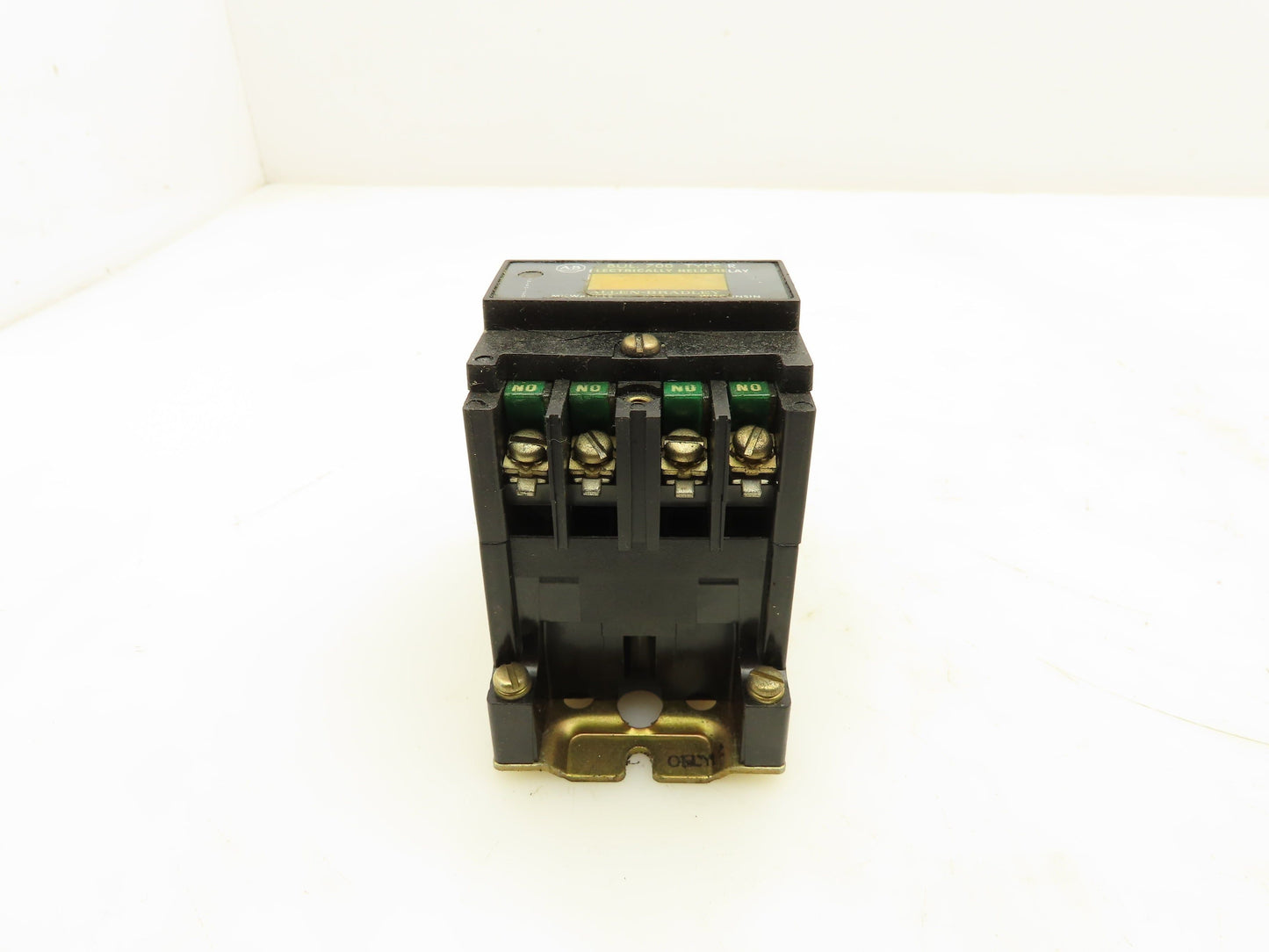 Allen Bradley 700DC-R400Z24 Switch Relay 4P 4NO Contacts 24VDC Coil Ser B Type R