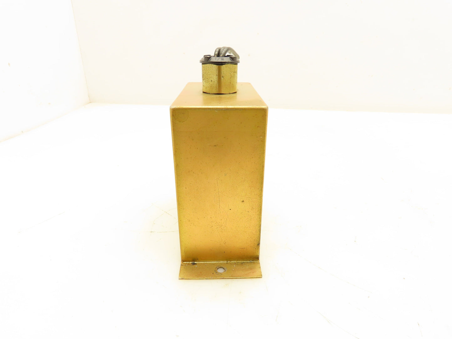 Electrocube RG 2112 Surge Suppressor 220 Ohm 5W 0.47 MFD 1000 VDC  Lot of 2