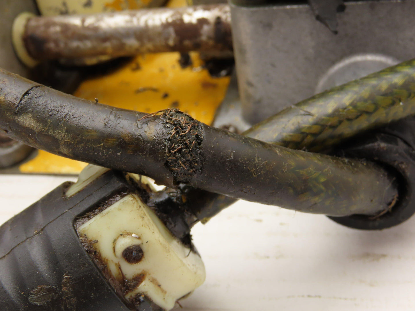 Ojiden OFL-TY1-SM2.KS Safety Guard Machine Foot Switch Double Pedal 10A 250V