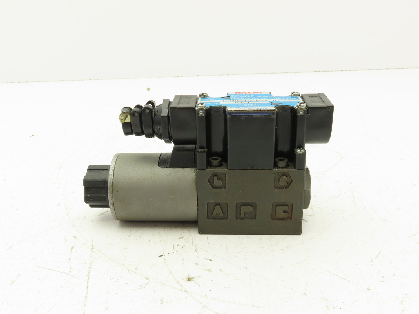 Nachi SL-G01-A3X-R-D2-10 Hydraulic Directional Control Solenoid Valve 24VDC