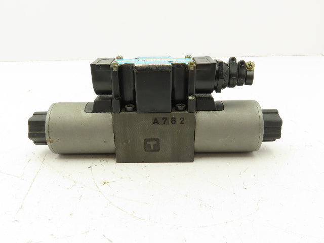 Nachi SL-G01-C6-R-D2-10 Hydraulic Directional Control Solenoid Valve 3-Pos 24VDC