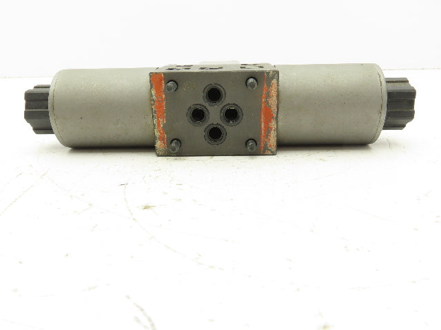 Nachi SL-G01-C6-R-D2-10 Hydraulic Directional Control Solenoid Valve 3-Pos 24VDC