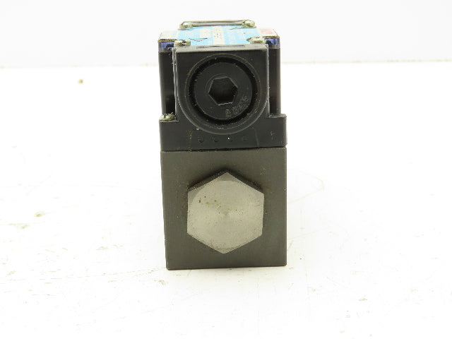 Nachi SL-G01-C6-R-D2-10 Hydraulic Directional Control Solenoid Valve 3-Pos 24VDC