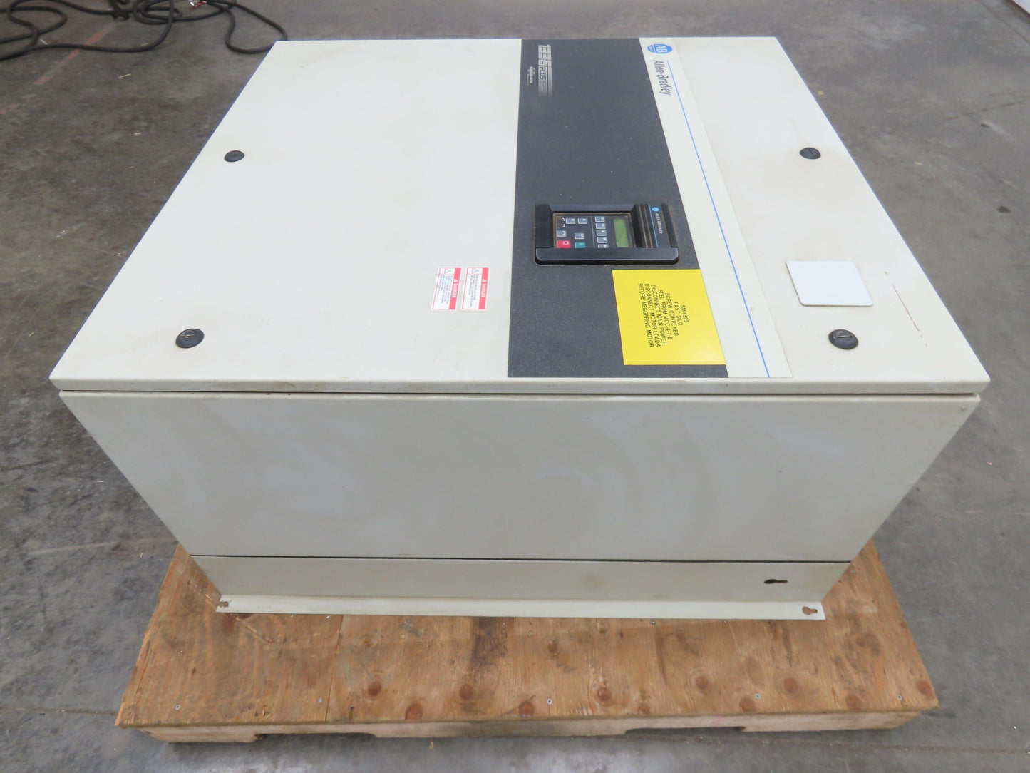 Allen Bradley 1336 PLUS Enclosed VFD AC Drive 20HP 460V
