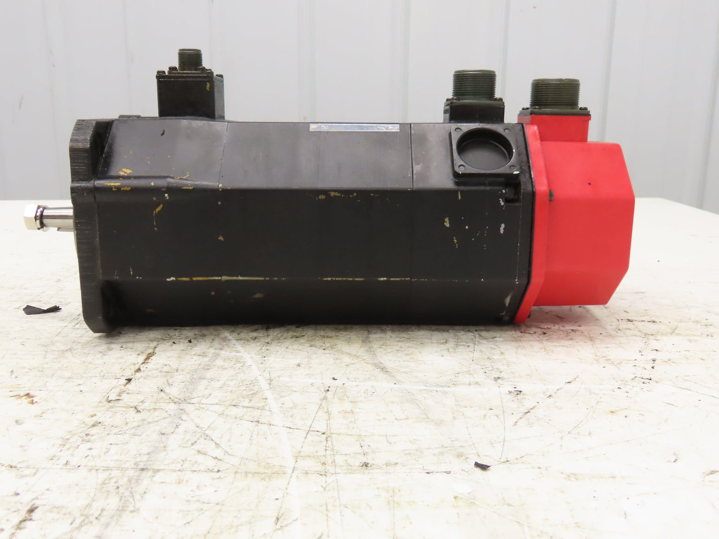 Fanuc A06B-0314-B202 AC Servo Motor 126V 3PH 2000 RPM Encoder A860-0304-T112