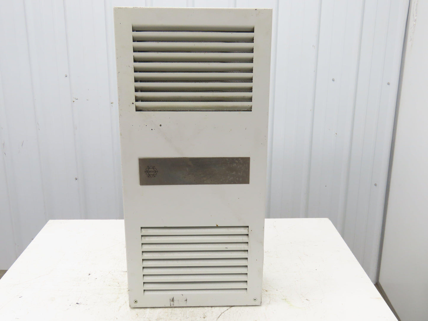 BKW SK150E2VPRO-30100 Electrical Enclosure AC Cooling Unit 230V 8.5A 1500W