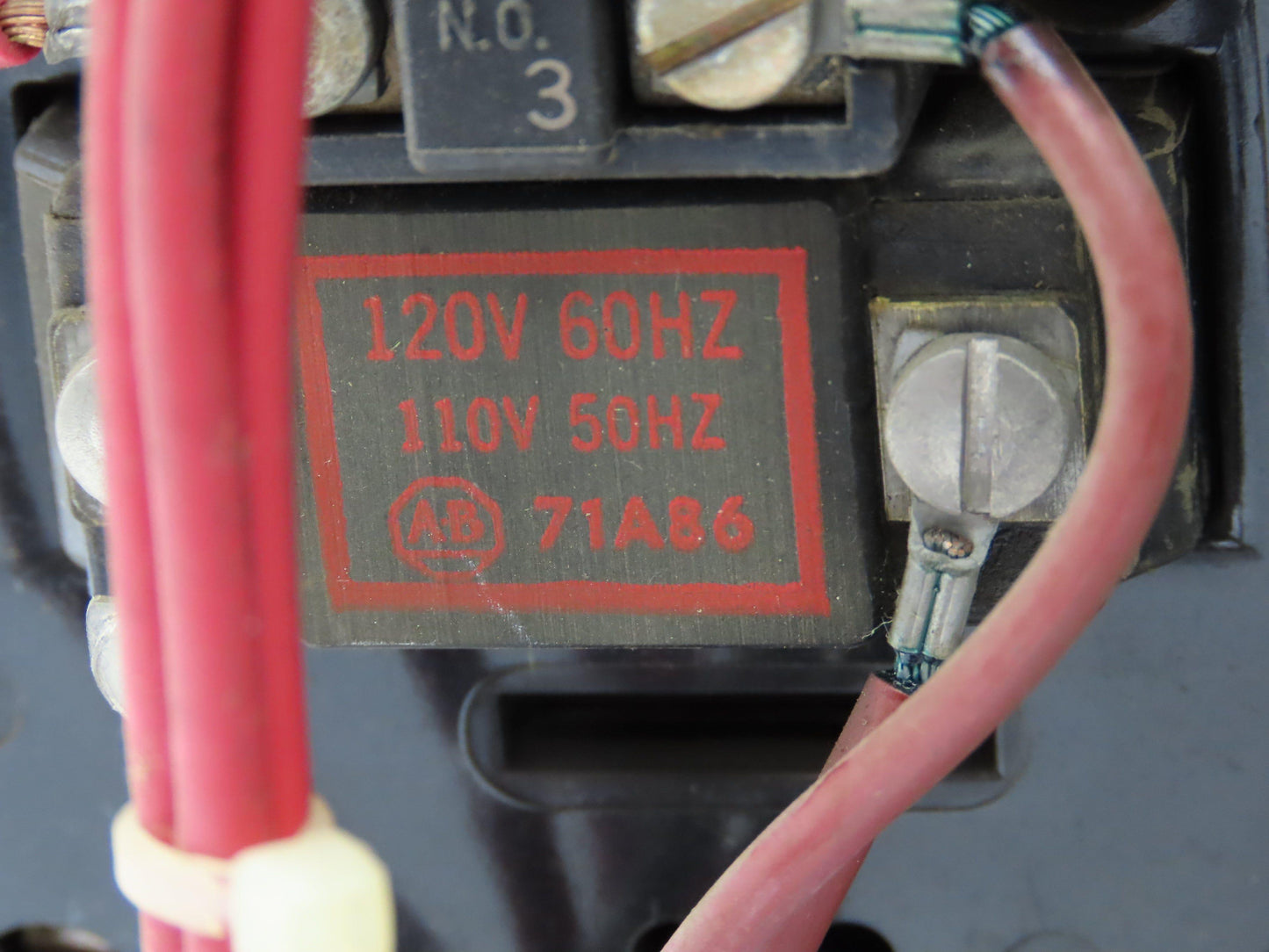 Allen Bradley MCC Bucket Motor Starter Contactor 10HP 480V 110V Coil Size 1