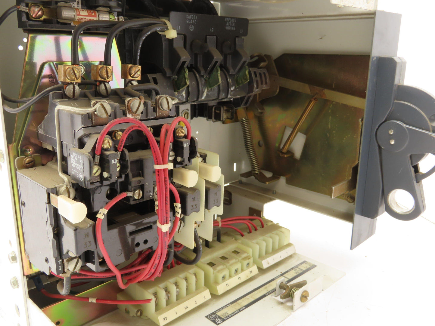 Allen Bradley MCC Bucket Motor Starter Contactor 10HP 600V 110V Coil Size 1