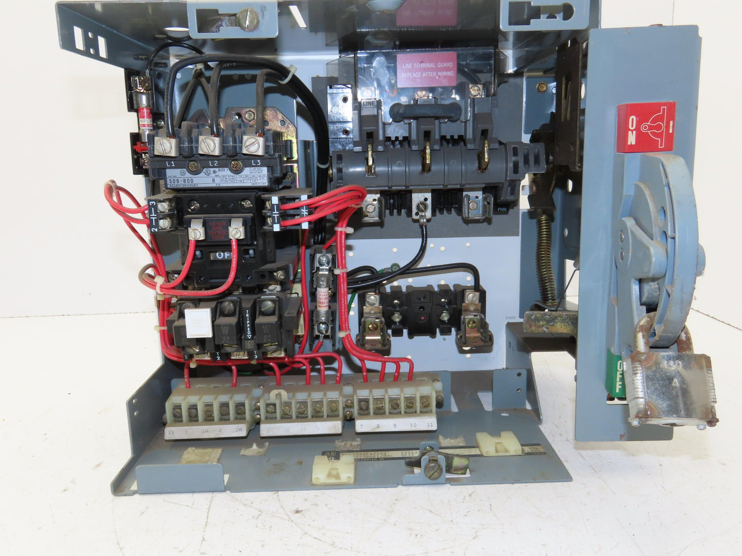 Allen Bradley MCC Bucket Motor Starter Contactor 10HP 600V 110V Coil Size 1