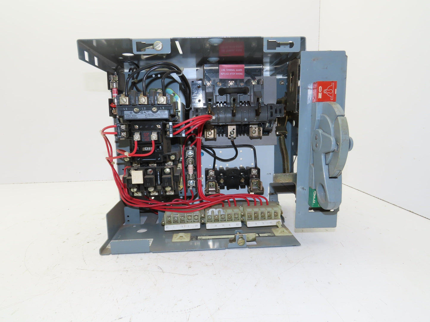 Allen Bradley MCC Bucket Motor Starter Contactor 10HP 600V 110V Coil Size 1