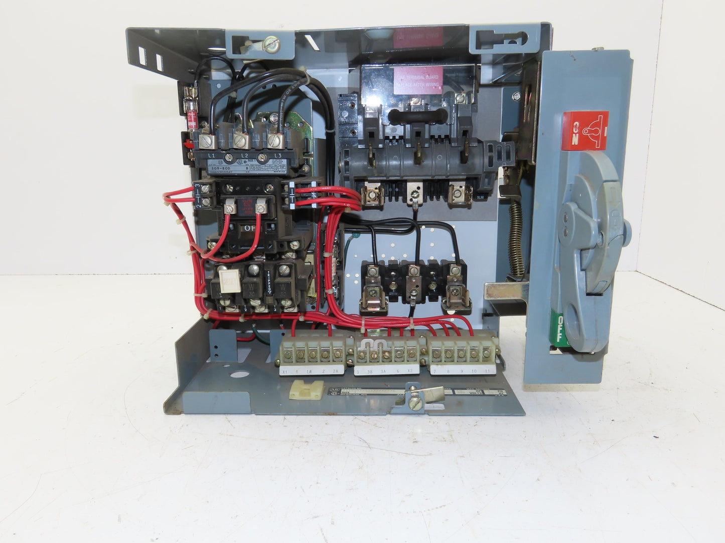 Allen Bradley MCC Bucket Motor Starter Contactor 10HP 600V 110V Coil Size 1