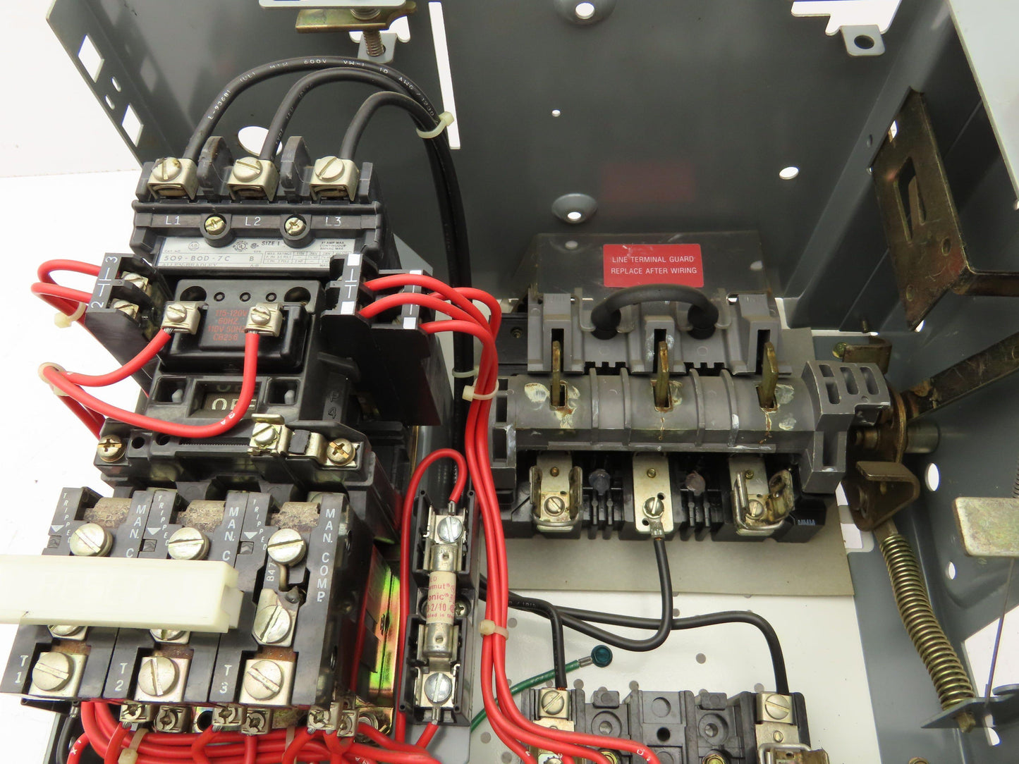 Allen Bradley MCC Bucket Motor Starter Contactor 10HP 600V 110V Coil Size 1