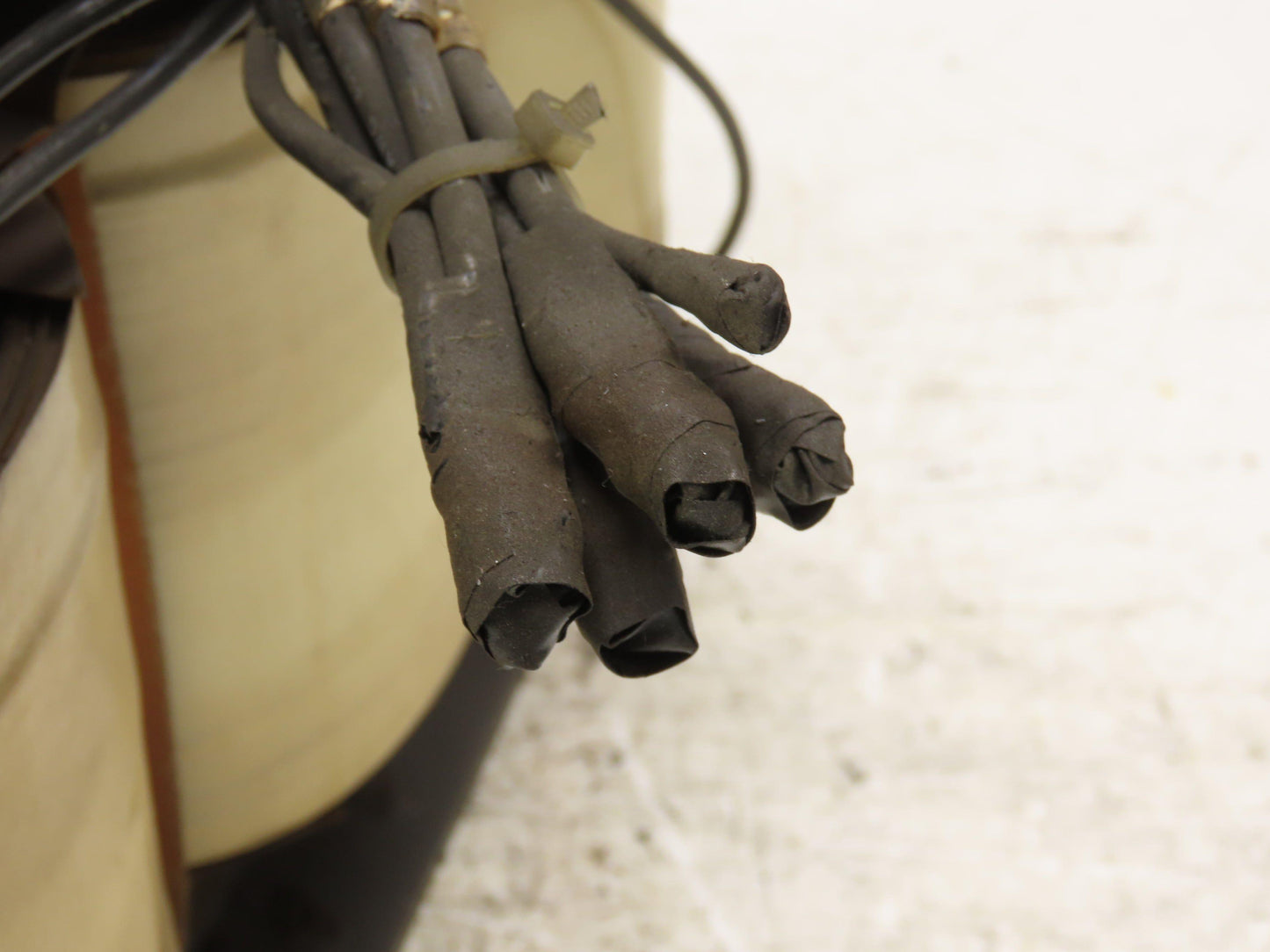 GE General Electric 9T22B5025 Transformer 230/460V Delta Pri - 460Y /266V Sec