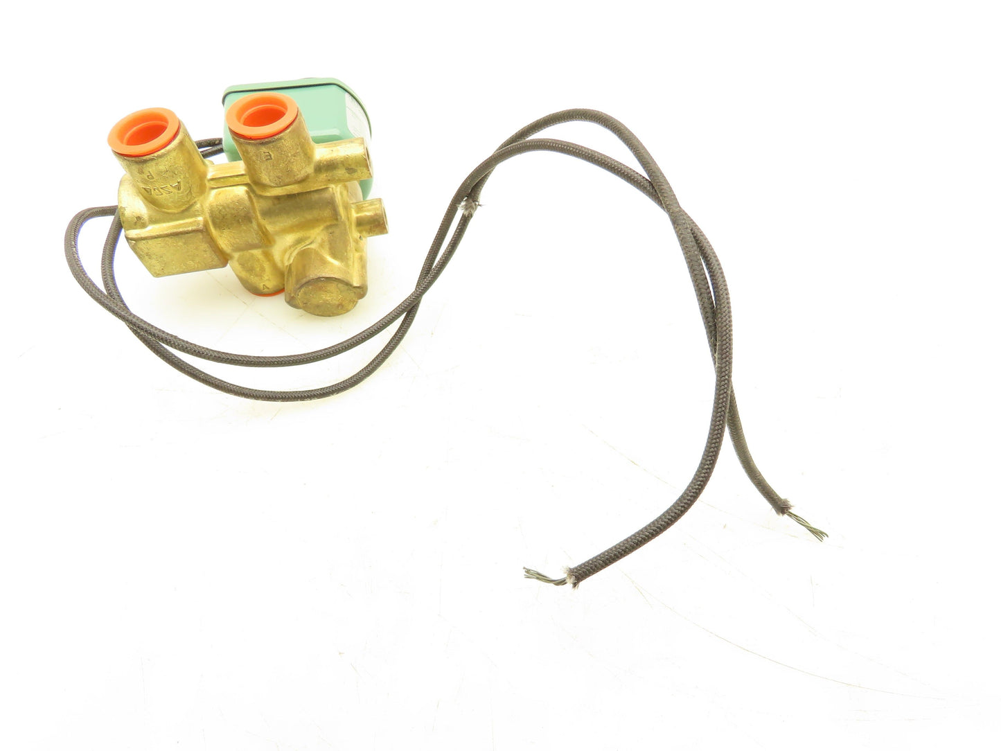 Asco HT8321A4 Solenoid Valve 125VDC 8.7W 3NO 3/8"NPT 9/32" Orifice 10-200PSI