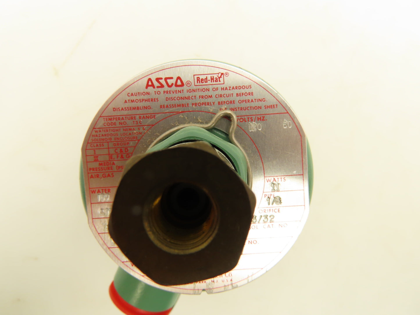 Asco 8314C26 Red Hat Solenoid Valve 120V 11W 125PSI 1/8"NPT 3/32"Orifice