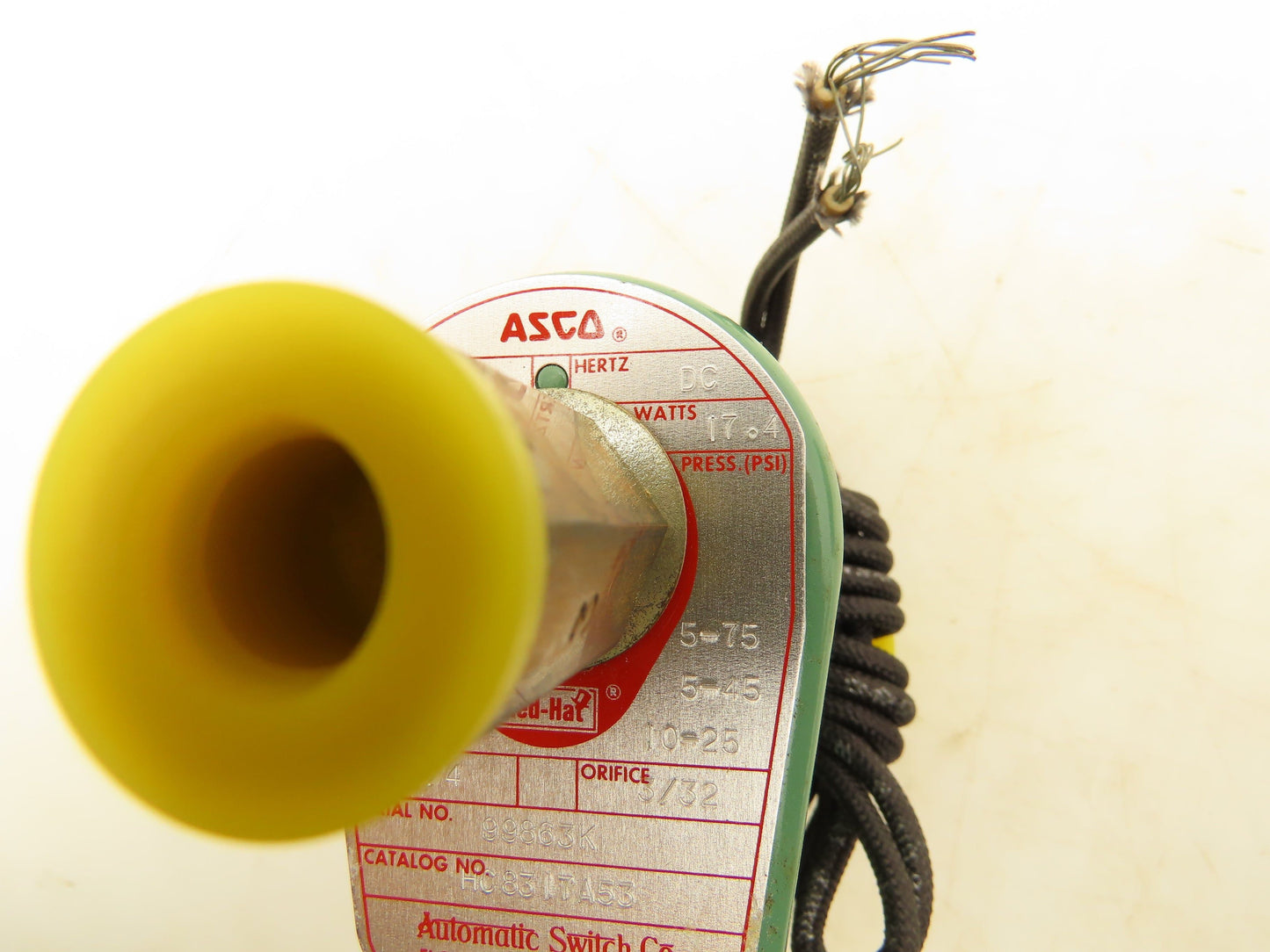 Asco HC8317A53 Red Hat Solenoid Valve 125V 17.4W 5-75PSI 1/4"NPT 3/32"Orifice