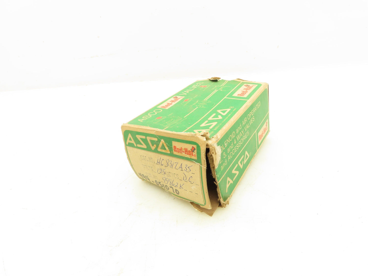 Asco 8317A35 Solenoid Valve 125V 17.4W 10-30PSI 3 Way 1/4"NPT 3/32"Orifice