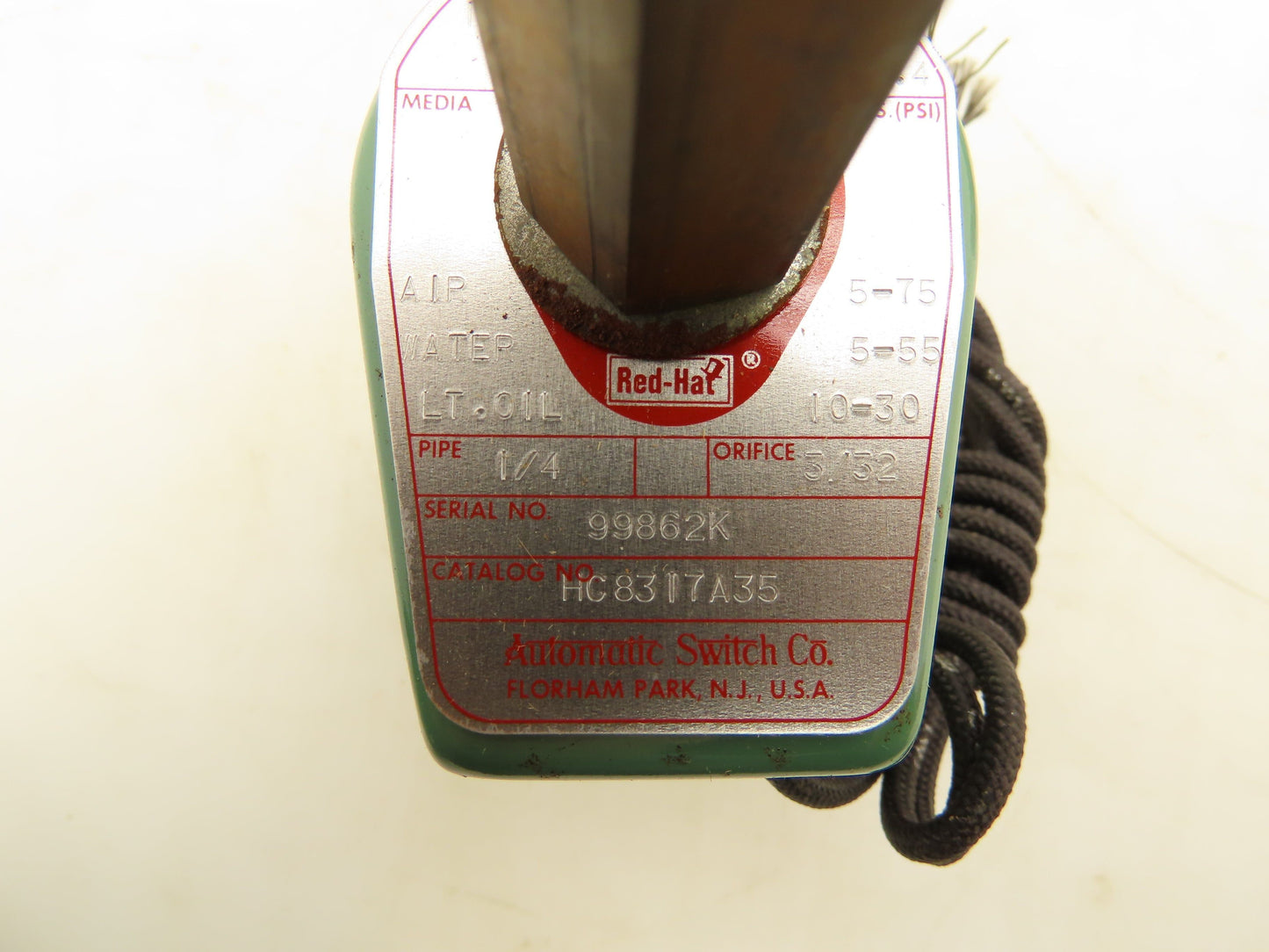 Asco 8317A35 Solenoid Valve 125V 17.4W 10-30PSI 3 Way 1/4"NPT 3/32"Orifice