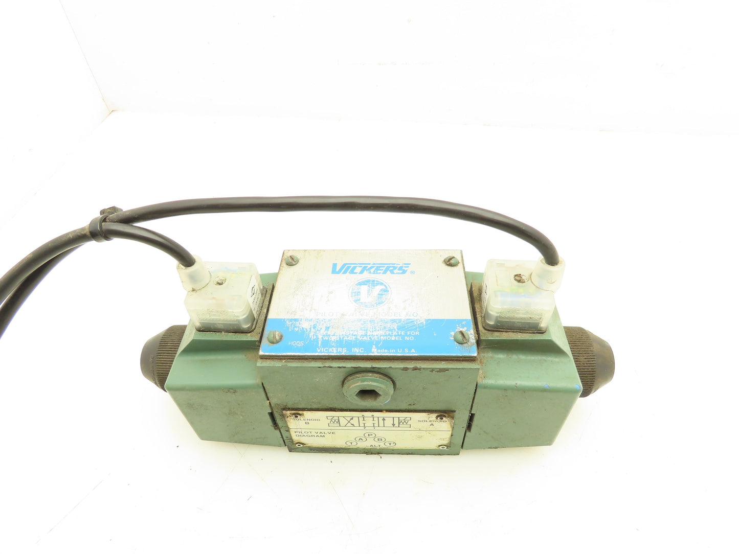 Vickers DG4S4-012C-U-B-60 Hydraulic Directional Control Solenoid Valve 120V