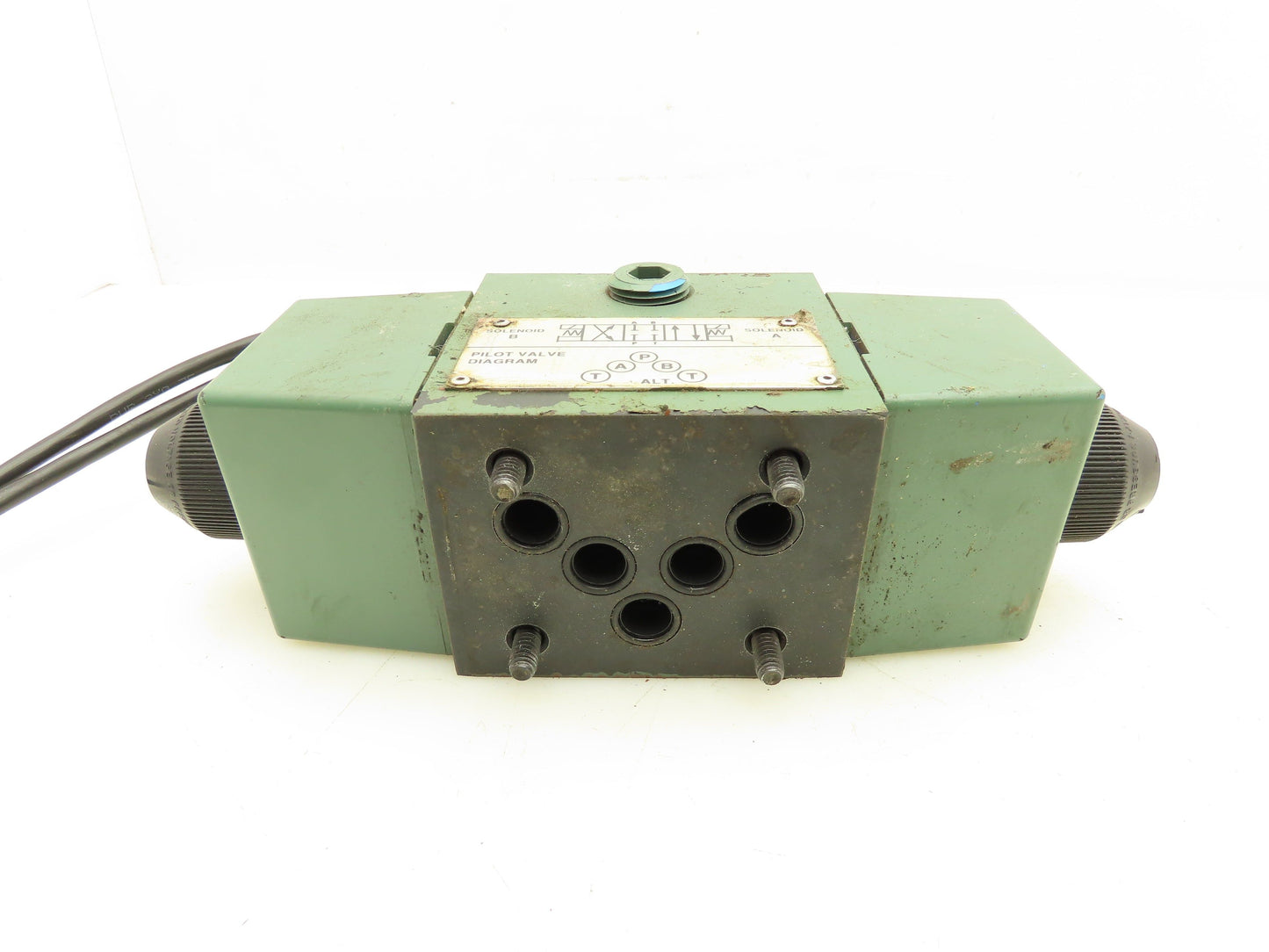Vickers DG4S4-012C-U-B-60 Hydraulic Directional Control Solenoid Valve 120V