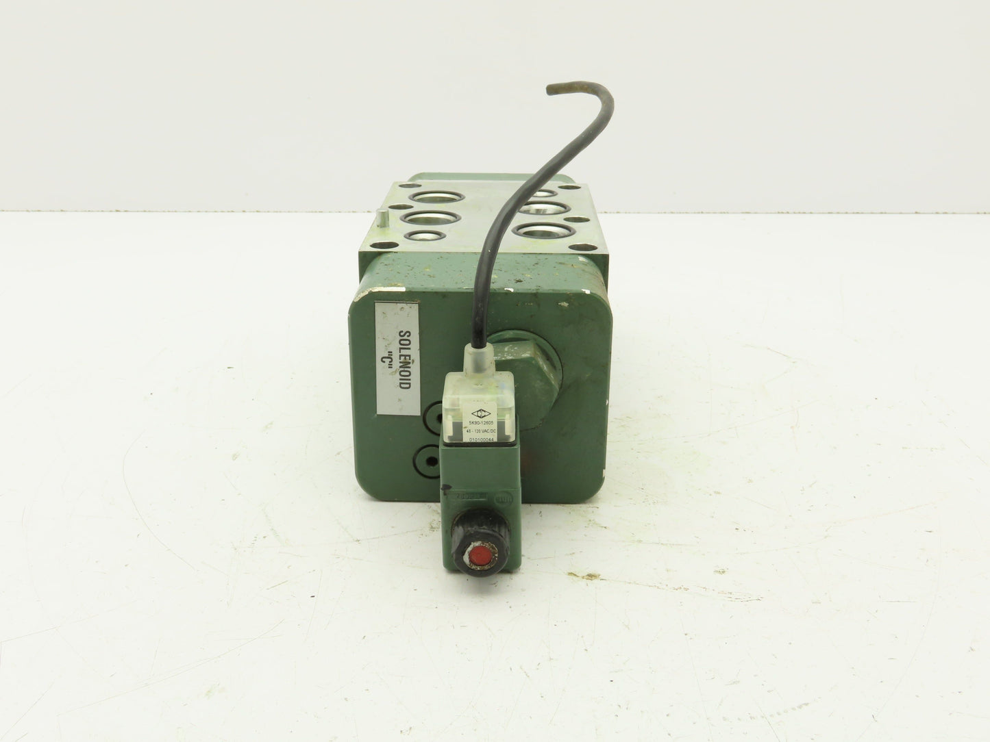 Sun Hydraulics 4153-062-000 Aluminum Manifold Block for D08 Directional Valve