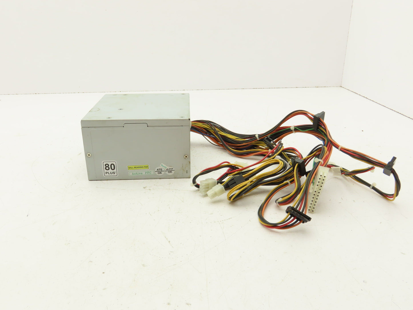 Sparkle Power SPI460PFB2 Switching Power Supply 80 Plus  460W 12V X Series