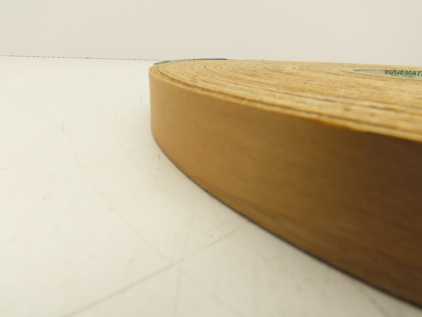 Edgemate 6751163 Walnut Wood Veneer 7/8" Edgeband CVR Preglued 250'