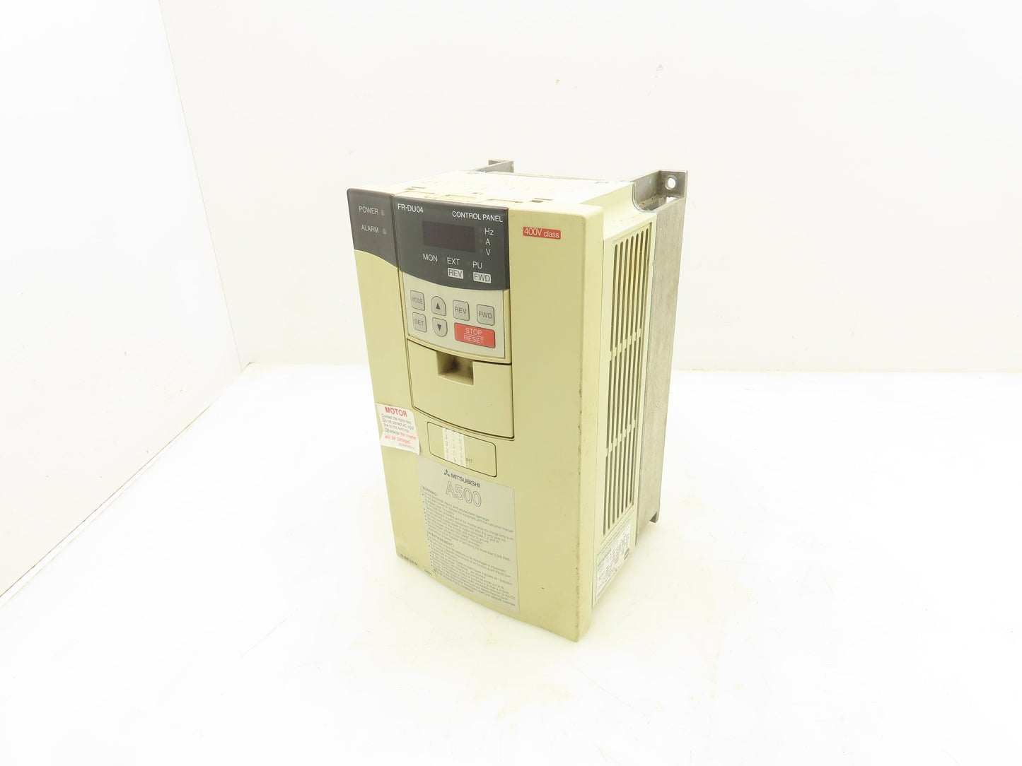 Mitsubishi FR-A540-3.7K-NA A500 Inverter Drive 380/480VAC 14.4A 3PH 5HP