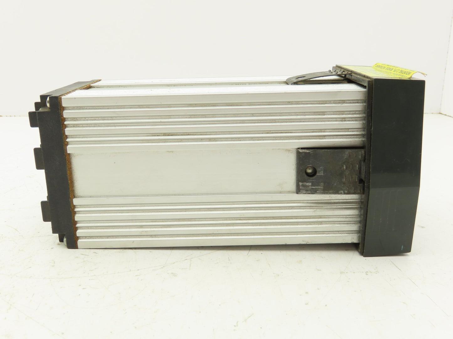 Dwyer Love Controls 1100 Temperature Control Range - 350-999°F/- 212-537°C