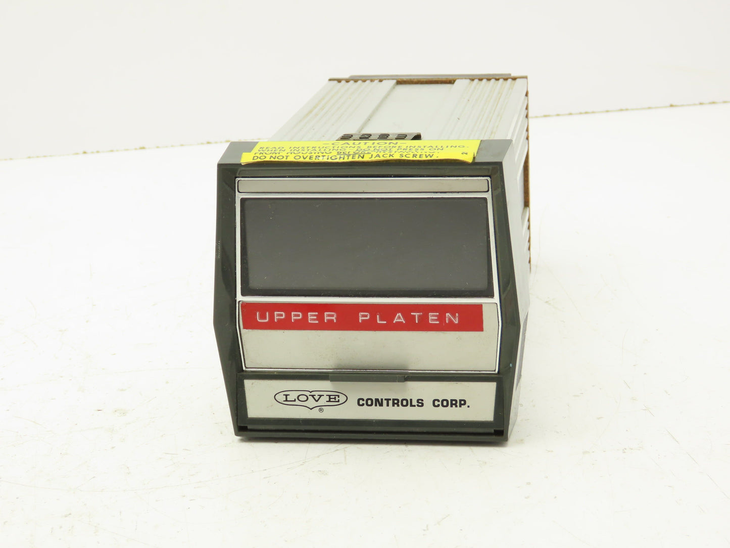 Dwyer Love Controls 1100 Temperature Control Range - 350-999°F/- 212-537°C