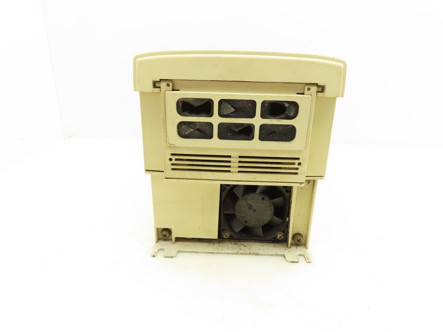 Mitsubishi FR-A240E-2.2K-UL Freqrol-A200 AC Drive 460VAC 6A 3PH 3HP