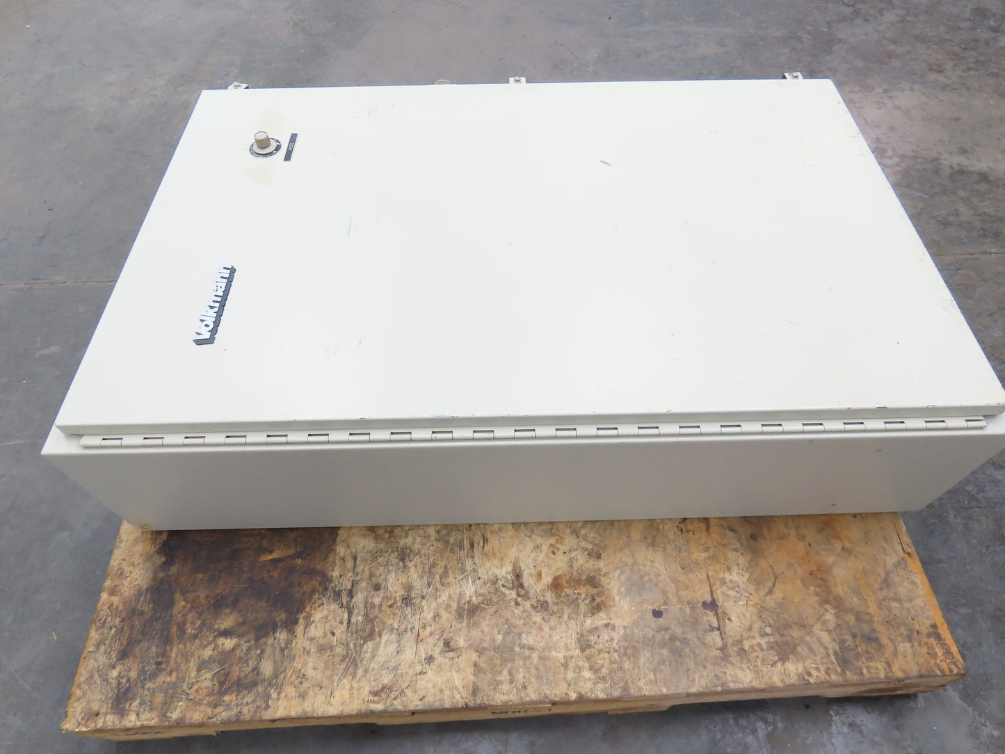 Volkmann 70133AB-1 Adjustable Frequency Drive AC VFD 15HP 230V 3Ph AD-1