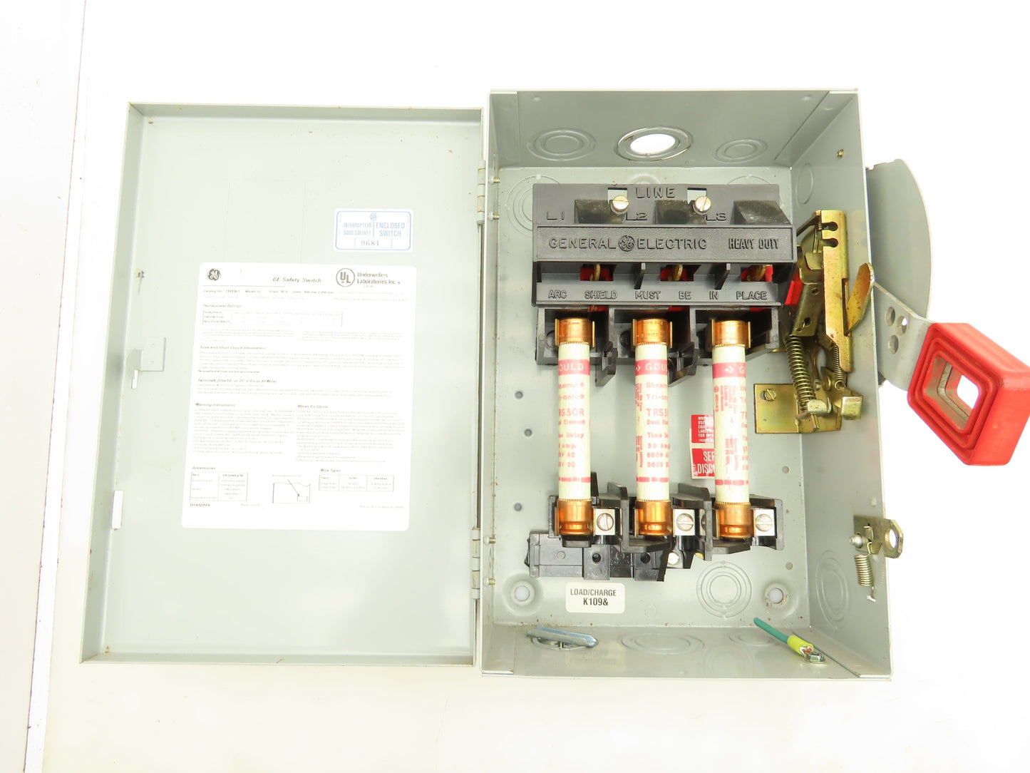 General Electric TH3361 Fusible Safety Switch Electrical Box 600V 30A 3 Pole