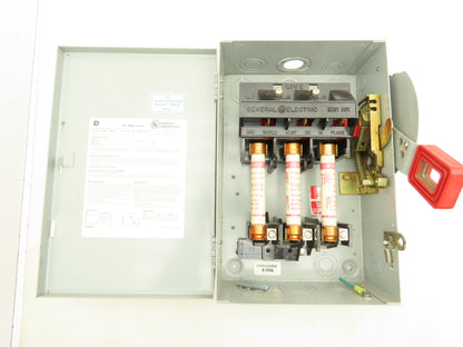 General Electric TH3361 Fusible Safety Switch Electrical Box 600V 30A 3 Pole