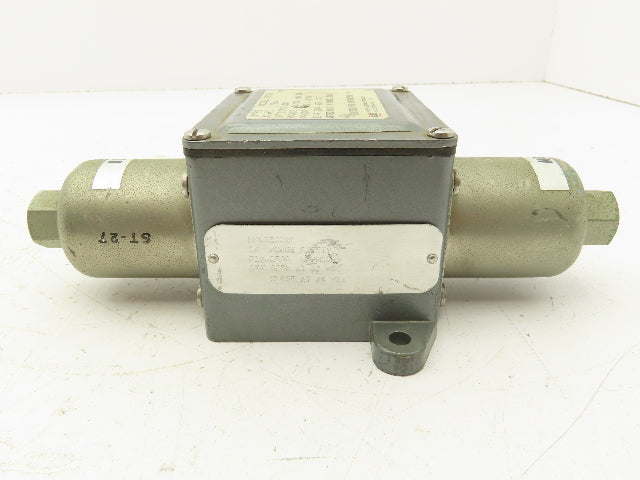 United Electric Controls J21KD7866 Differential Pressure Switch 480VAC 20A