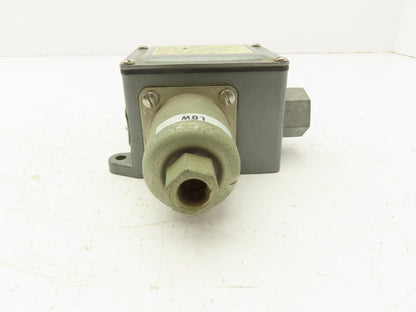 United Electric Controls J21KD7866 Differential Pressure Switch 480VAC 20A