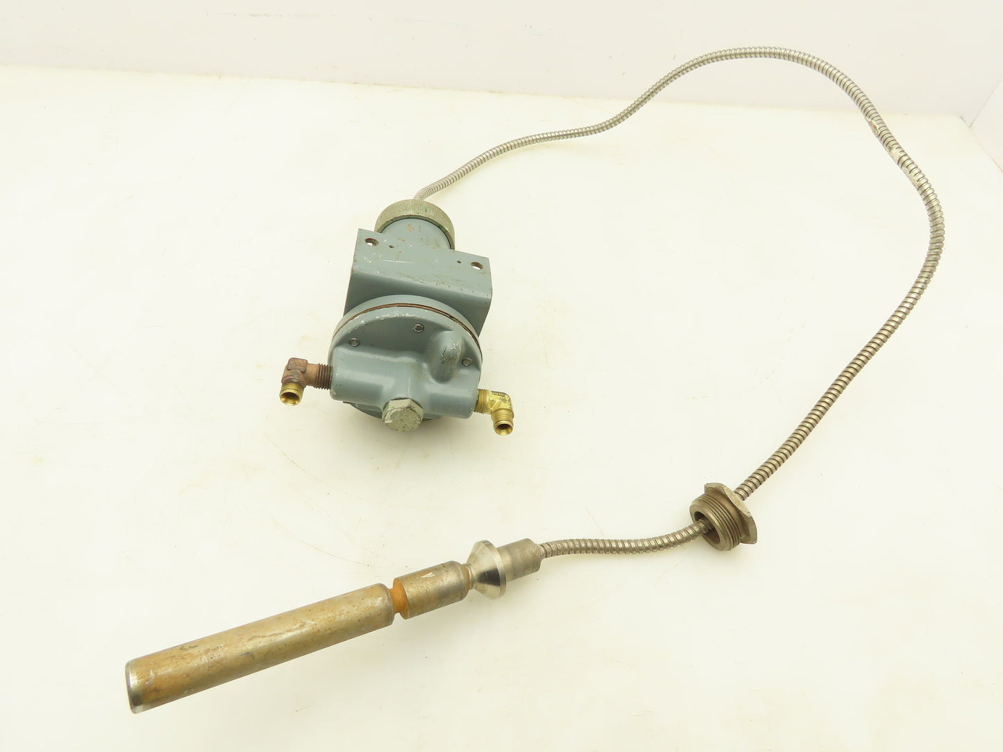 Nullmatic 33D Temperature Transmitter 6" Probe 30" Bendable Extension 20PSI