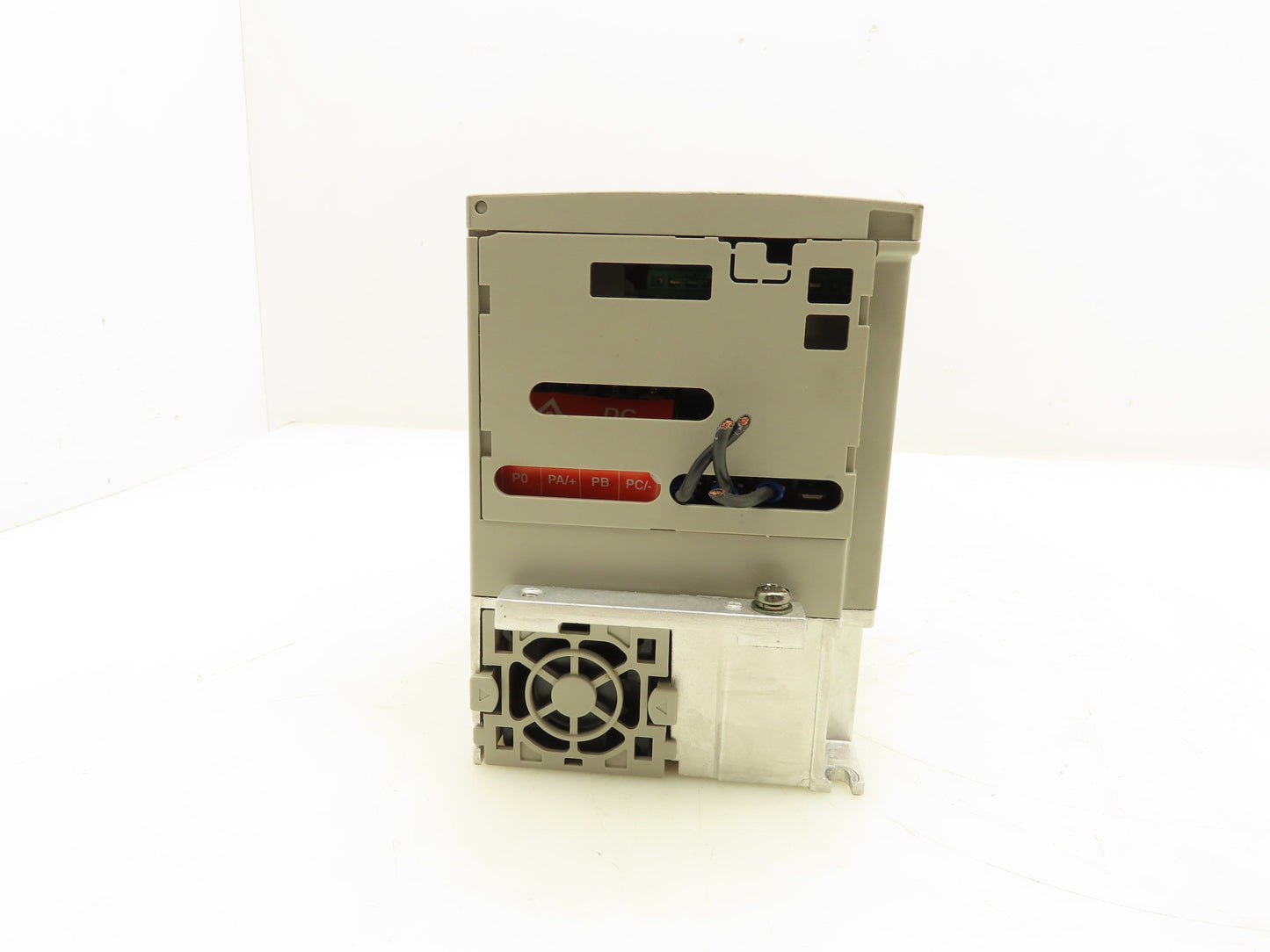 Telemecanique ATV31HU15M2 VFD Servo Drive 2HP 1.5kW 200/240V 20A