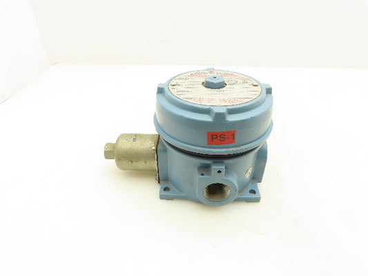 United Electric Controls J120-164 Pressure Switch 480VAC 15A 4-200PSI  3/4"NPT