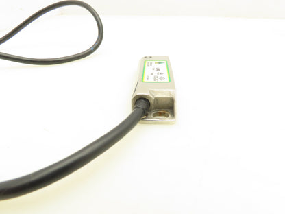 LMC 133005 Safety Switch No Actuator Sensor Switch