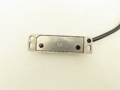 LMC 133005 Safety Switch No Actuator Sensor Switch