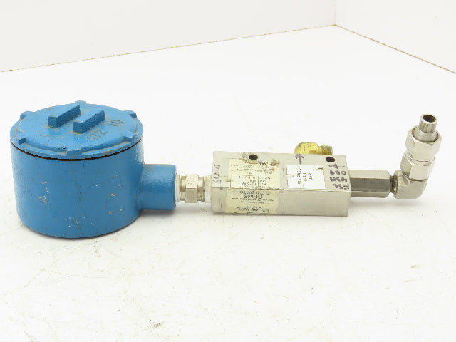 Gems Sensors FS-926 Liquid Flow Switch 240VAC 20VA 50-300CC/Minute 1/4"NPT