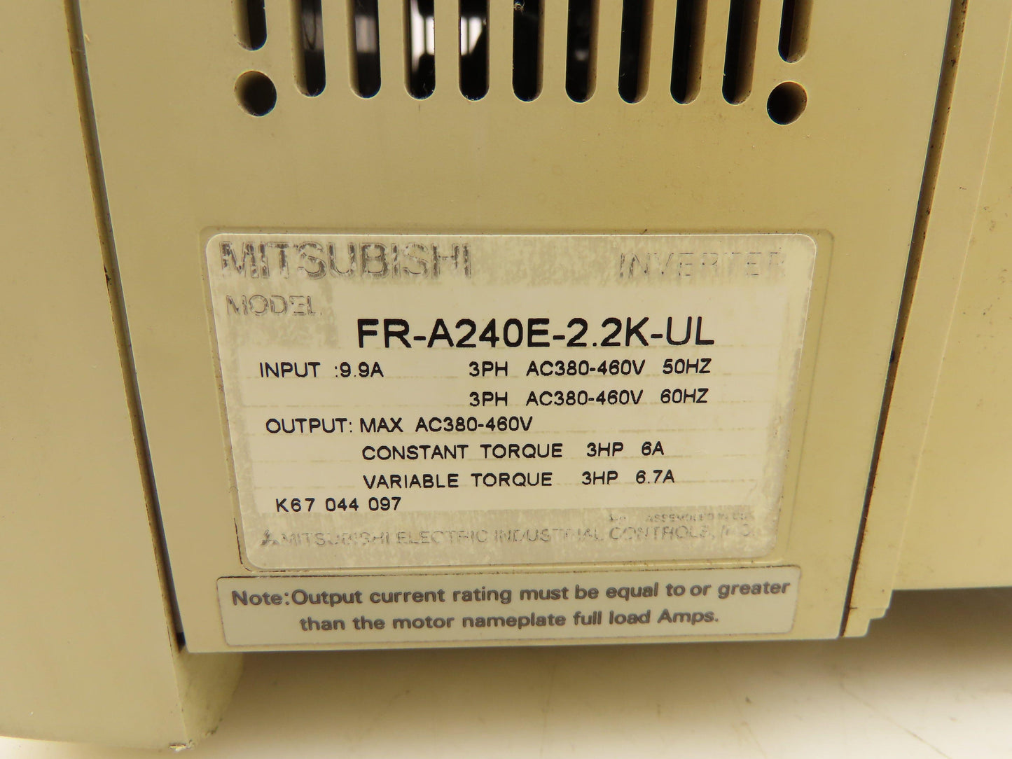 Mitsubishi FR-A240E-2.2K-UL Freqrol-A200 Inverter AC Drive 3Hp 460V 3PH VFD