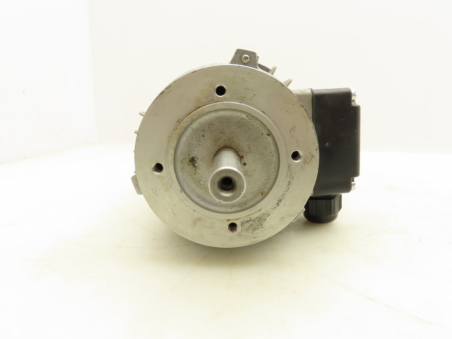 ATB Metric AC Motor 0.12kW 1640 RPM 208-240V 3PH IEC 56 Frame IP54