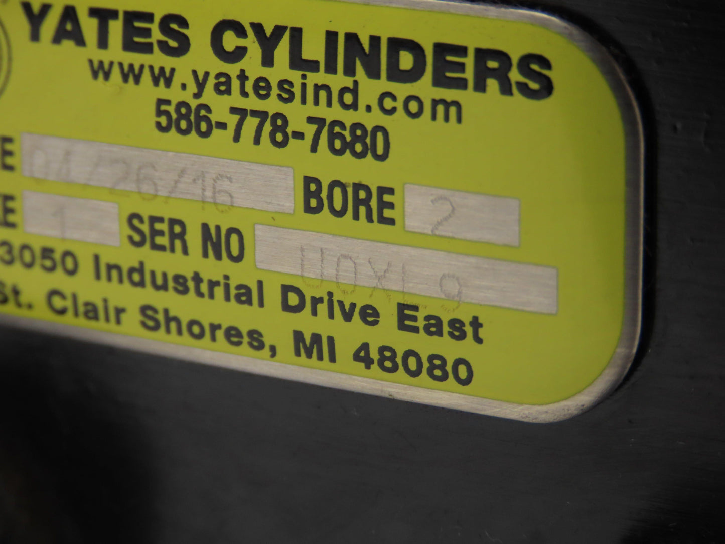 Yates Hydraulic Cylinder 2" Bore 1" Stroke Side Lug Foot Mount