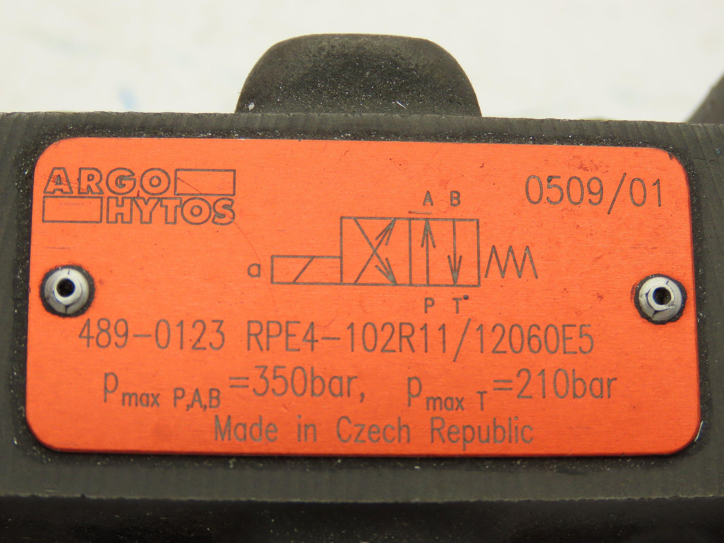 Argo Hytos RPE4-102R11/12060E5 Directional Control 4/2 Solenoid Valve 120V D05