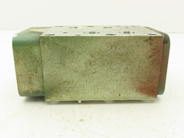 Sun Hydraulics 9KW9-A2 Aluminum Manifold Block for D08 Directional Valve
