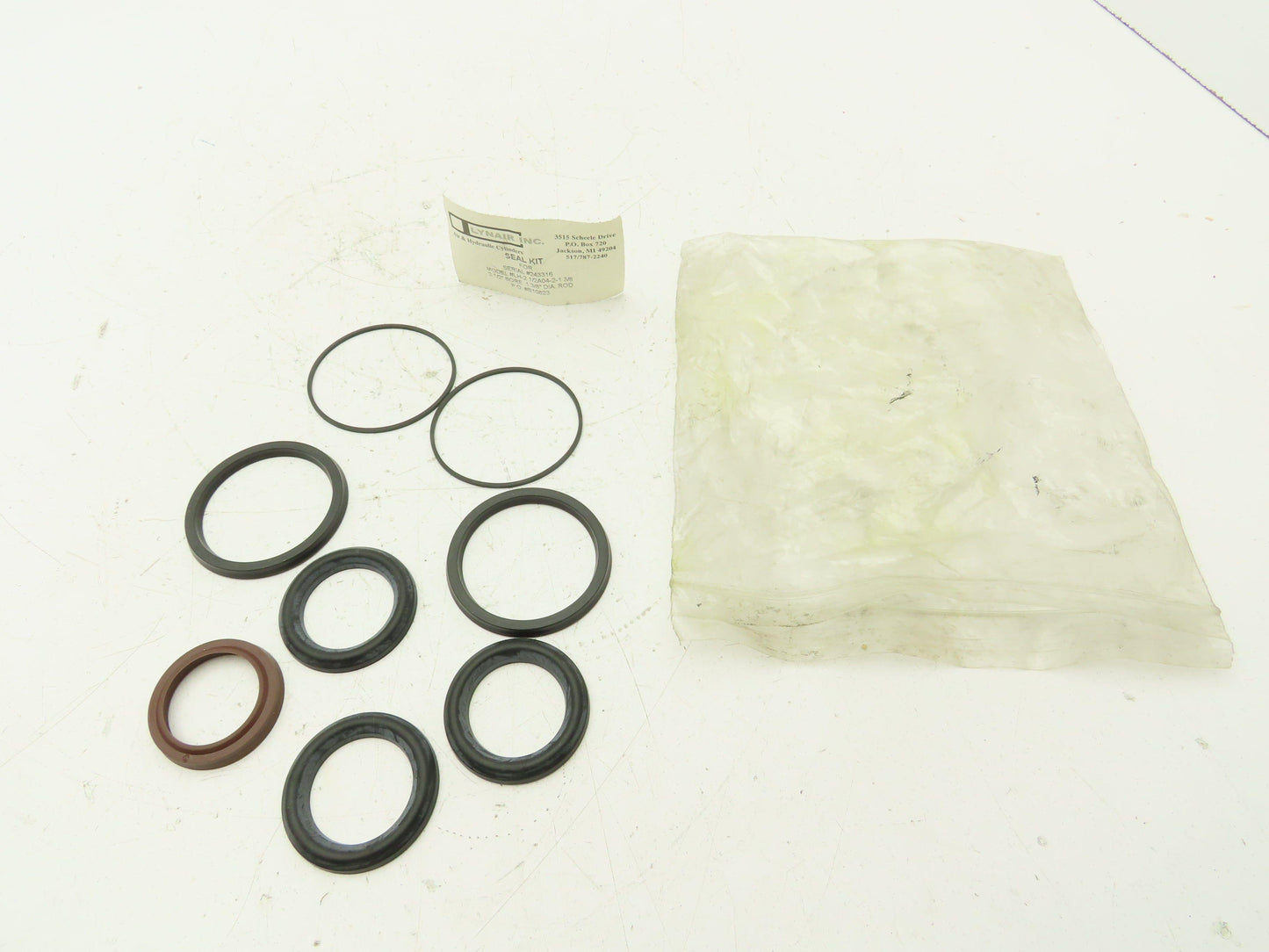 Lynair LH-2-1/2A04-2-1-3/8 Hydraulic Cylinder Rod Seal Kit