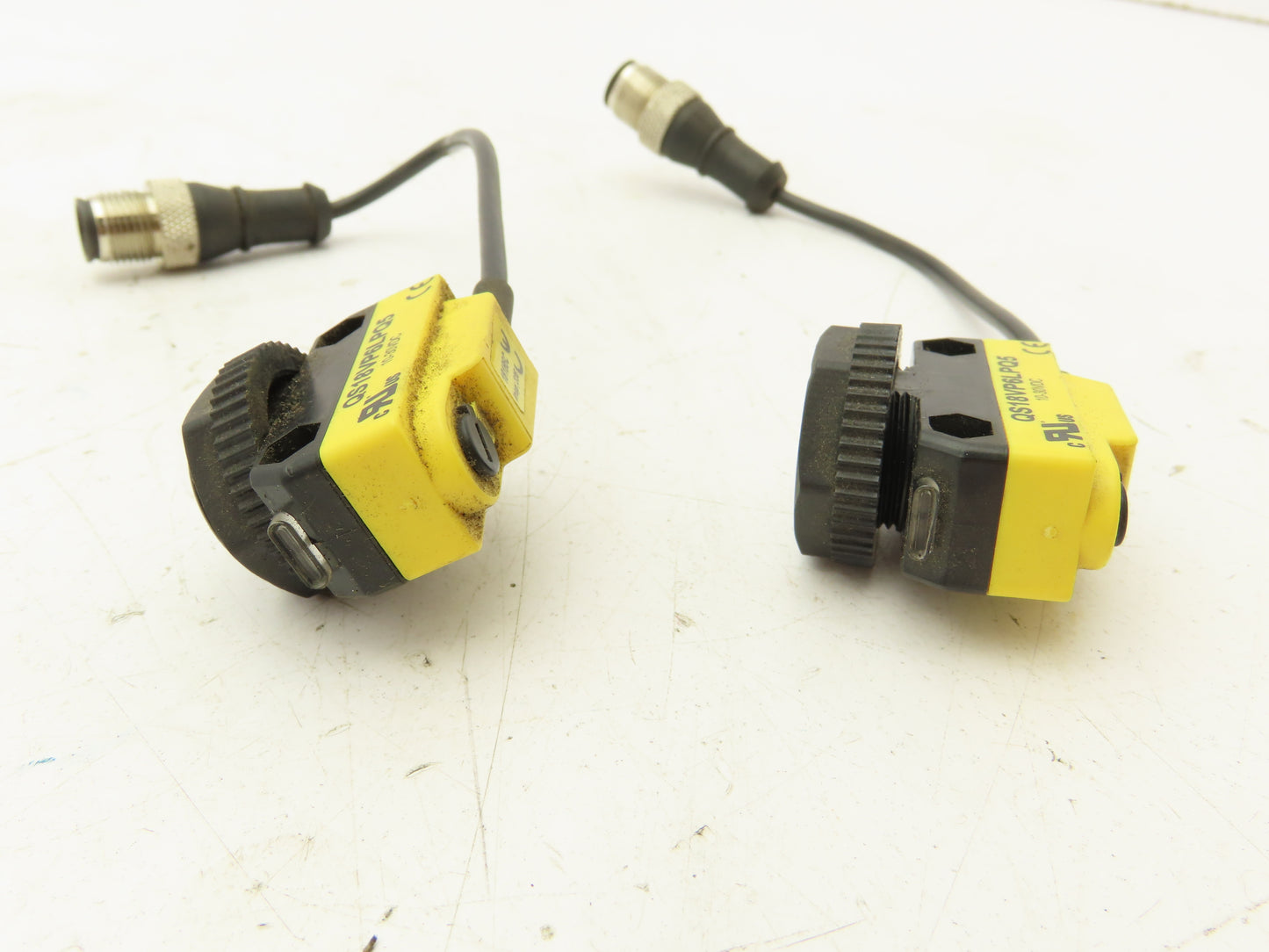 Banner QS18VP6LPQ5 Photoelectric Sensor 10-30VDC 100MA 3.5M Range LED Lot Of 2