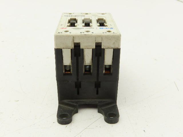 Eaton E04NB18X3N Contactor 3P Contact Block w/Coil Controller 24VDC E02NBXCXNN